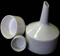 Büchner tölcsérek porcelánból