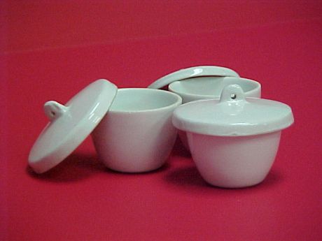 Fedő porcelán izzítótégelyekre