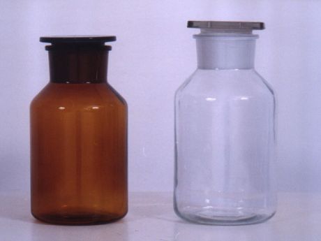 Porüvegek csiszolt dugóval